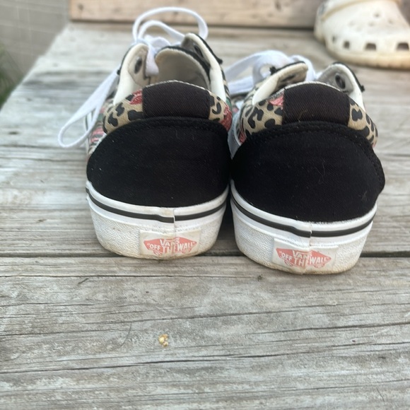 Women’s vans sneakers leopard/floral lighy worn in excellent condition size 6.5 - Picture 4 of 6